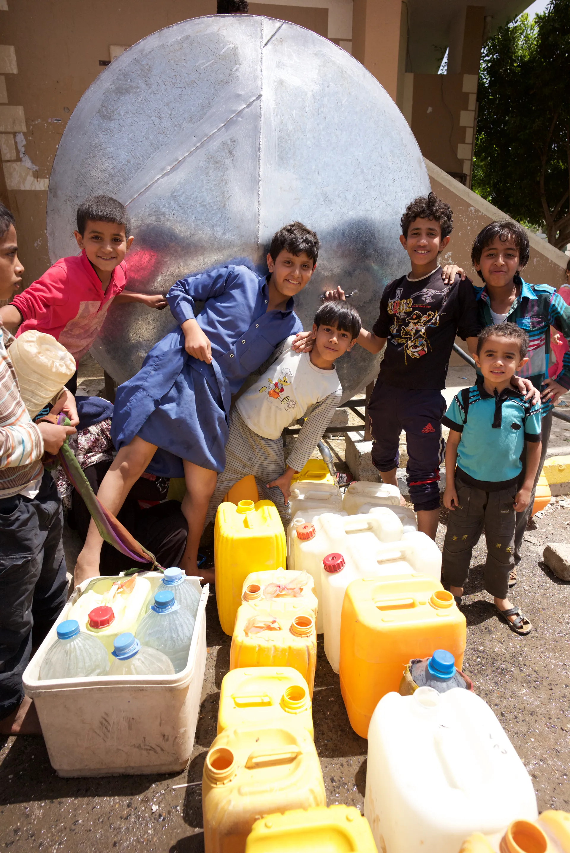 Crisis Response in Disaster Zones